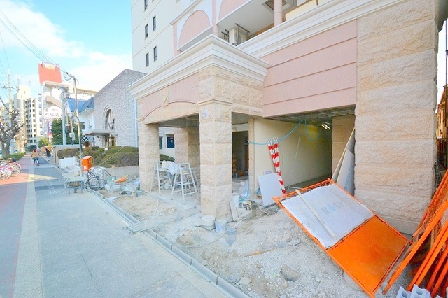 エントランス　エントランス