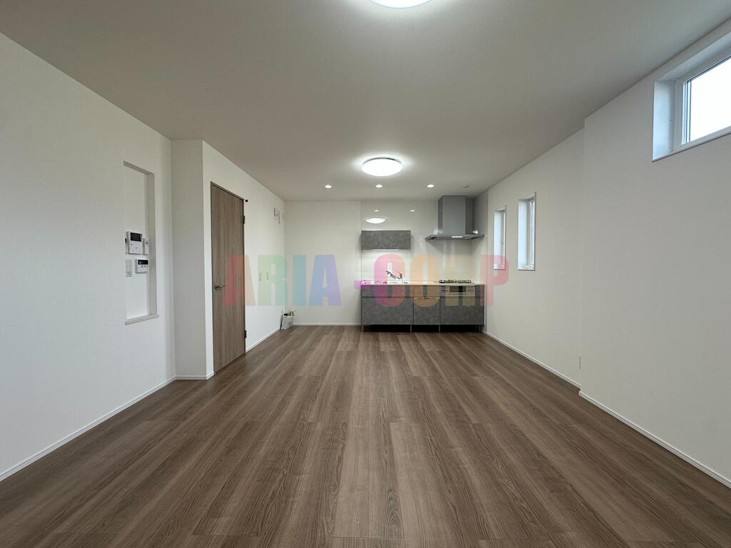 居室・リビング　白基調なお洒落なお部屋です◎リビング17帖以上♪