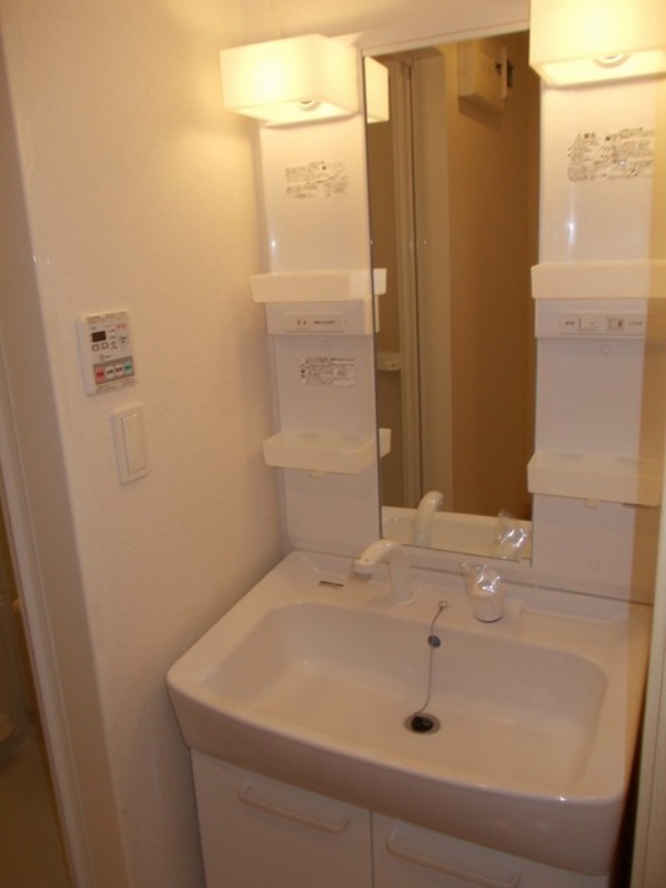 洗面設備　図面と現状に相違がある場合には現状を優先