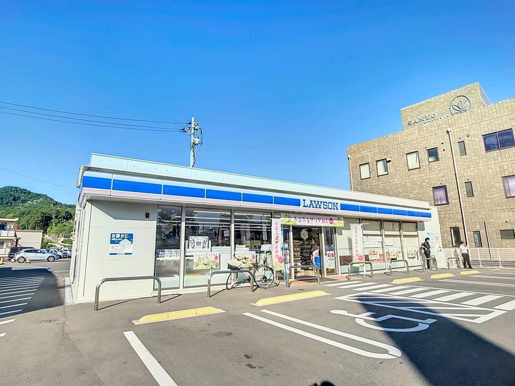 コンビニ　ローソン山口大学正門前店（コンビニ）まで895m