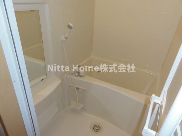 バス・シャワールーム　浴室乾燥設備が付いています◎