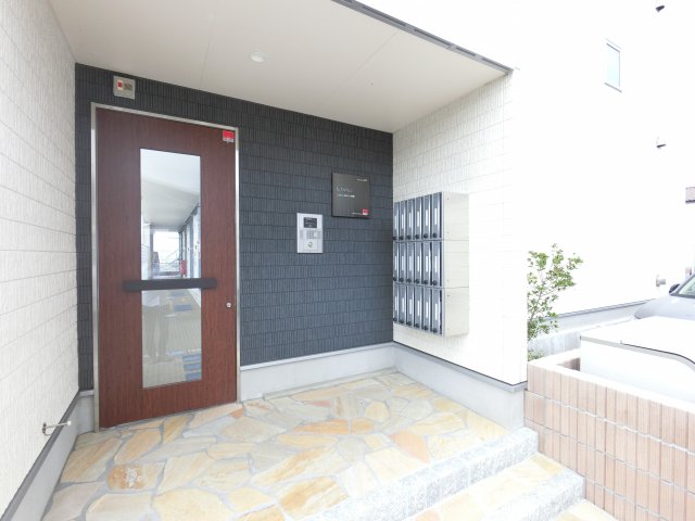 エントランス　オートロック付き☆