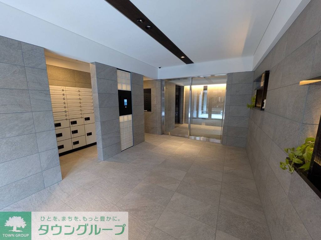 エントランス　エントランス