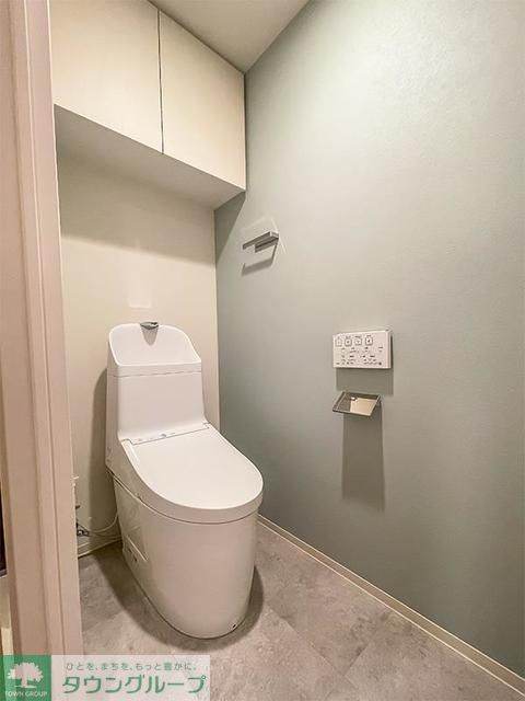 トイレ　※写真は同タイプ住戸です。