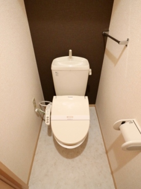 トイレ　温水洗浄暖房便座