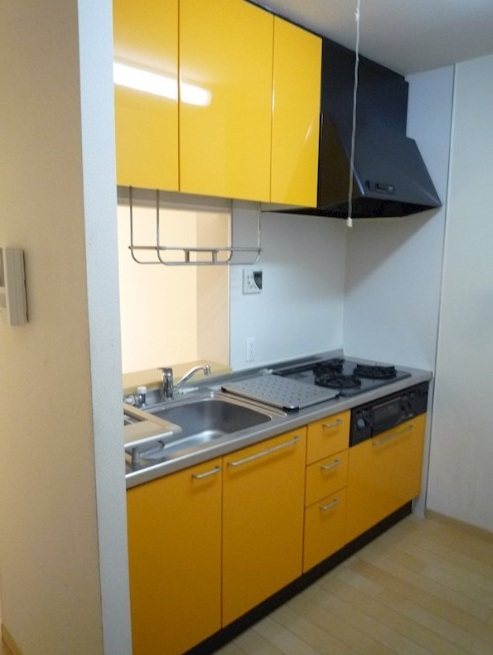キッチン　※キッチンの色が異なる場合があります。