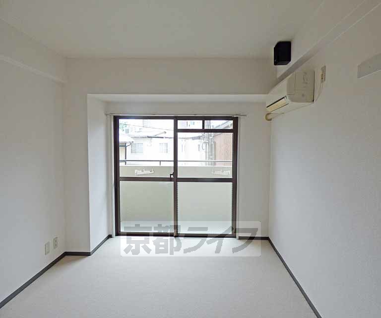 居室・リビング　綺麗なお部屋です。