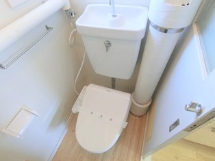 トイレ　同タイプ内観です