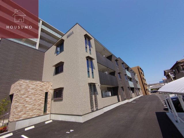 建物外観　落ち着いた雰囲気の外観です