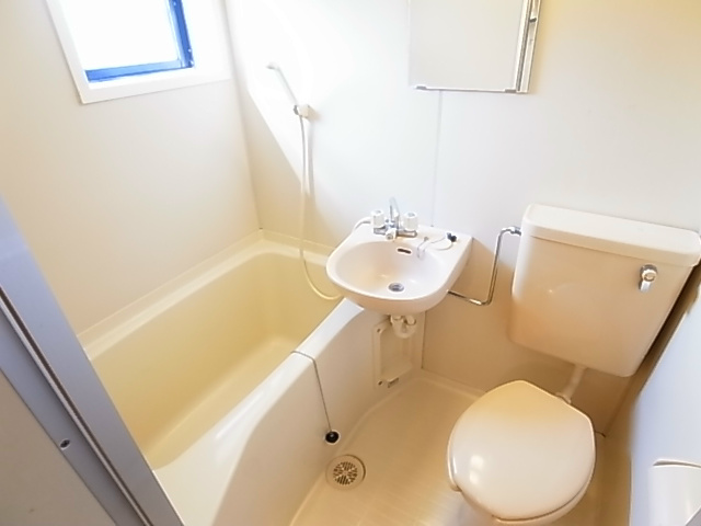 バス・シャワールーム　別部屋参考写真
