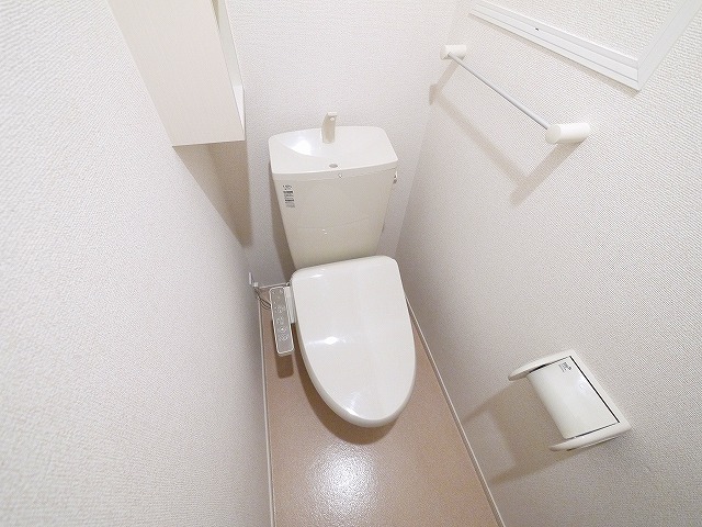 トイレ　清潔感のあるトイレです