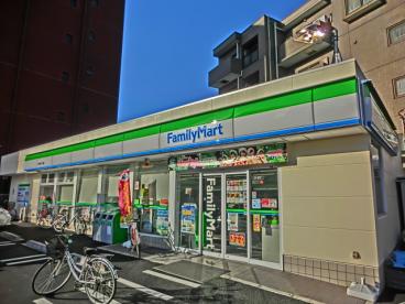 コンビニ　ファミリーマート 中幸町三丁目店（コンビニ）まで476m
