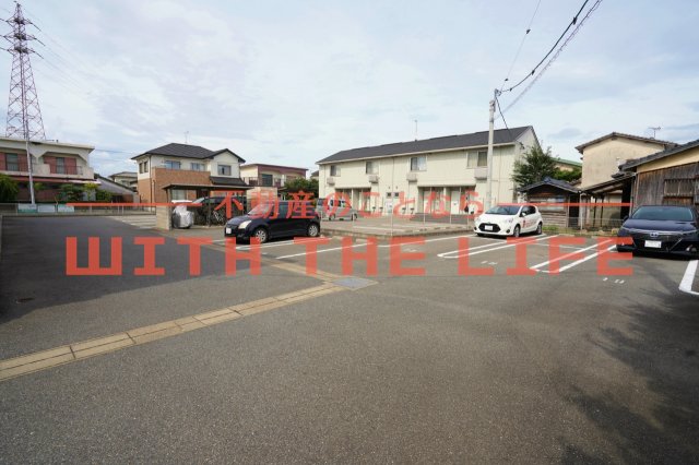 駐車場　駐車場完備です