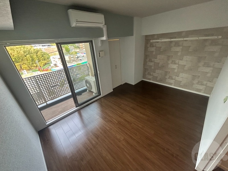 居室・リビング　明るいお部屋です