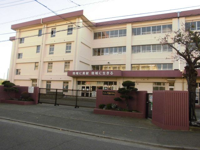 中学校　茅ヶ崎市立円蔵中学校（中学校）まで232m
