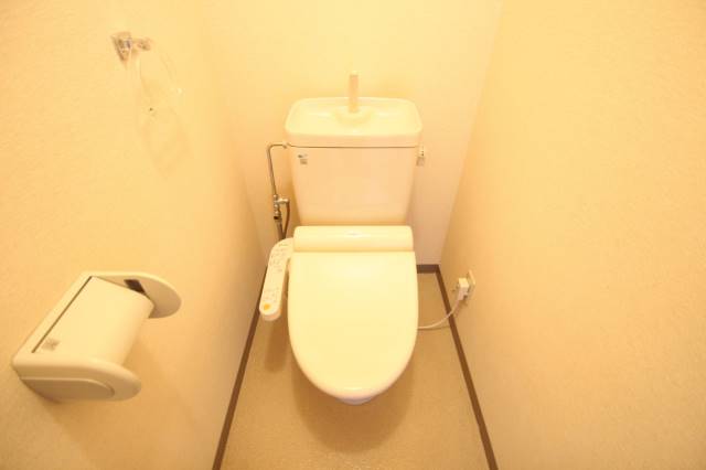トイレ　ウォシュレット付きのトイレです。（イメージ写真）