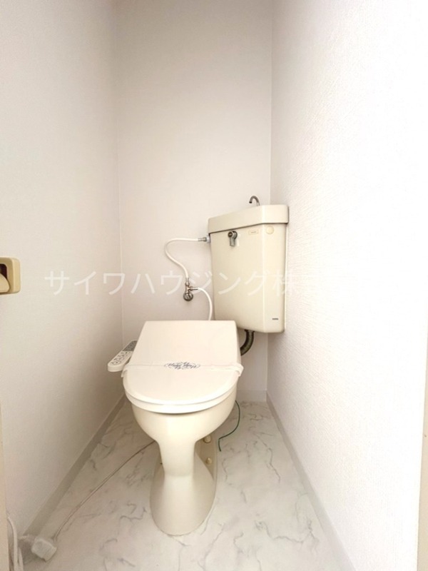 トイレ　退去予定の為、過去の参考写真になります