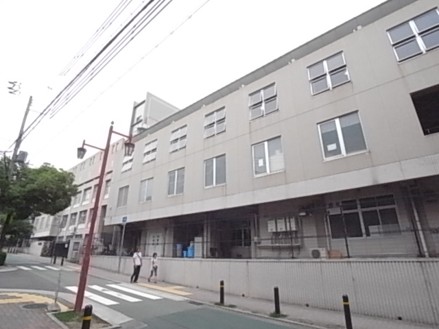 小学校　神戸市立成徳小学校（小学校）まで247m