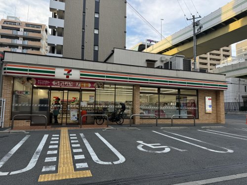 コンビニ　セブンイレブン 大阪立売堀5丁目店（コンビニ）まで190m