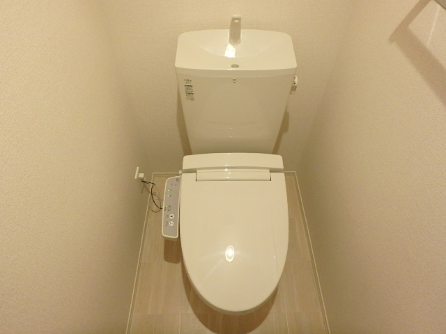 トイレ　同建物別号室