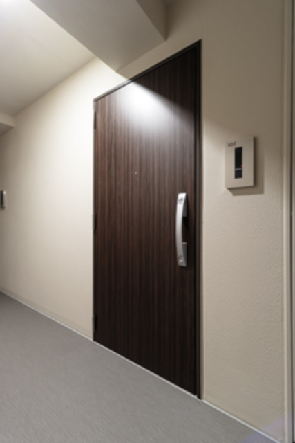 玄関　※写真は同タイプ住戸です。