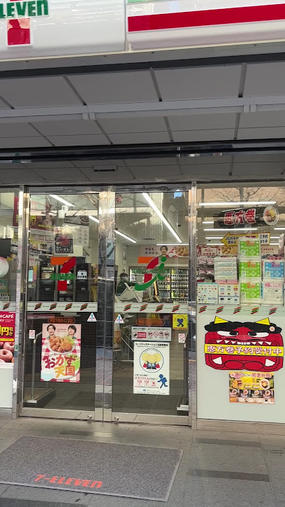 コンビニ　セブンイレブン 東京住友ツインビル西館店（コンビニ）まで60m