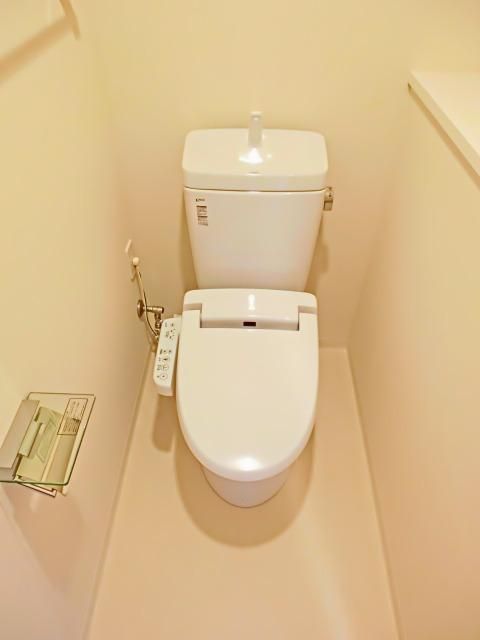 トイレ　ウォシュレット機能付トイレ