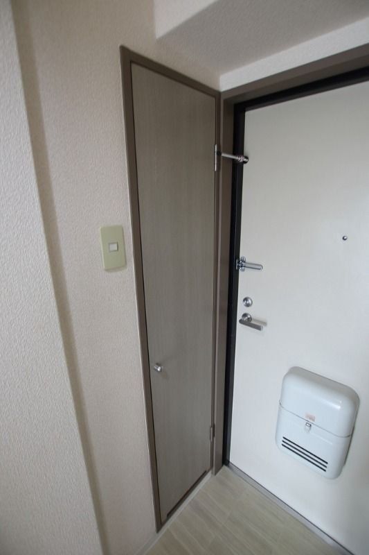 玄関　設備