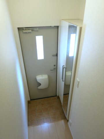 玄関　ゆったりとした玄関です