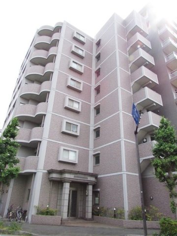 建物外観　【駅近♪明るい2面採光】嬉しい敷地内ゴミ置き場完備！