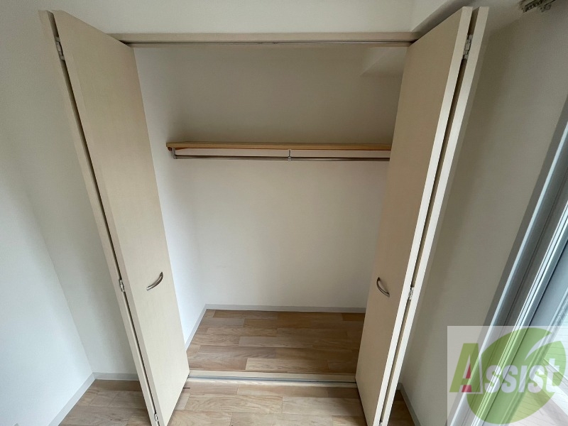 収納　寝室の収納です。部屋がすっきり片付きます。