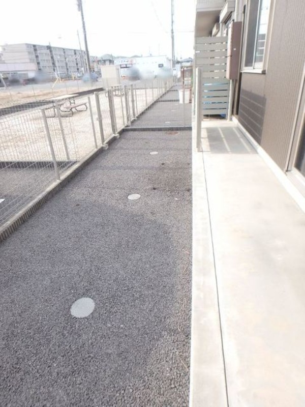 庭　図面と現状に相違がある場合には現状を優先