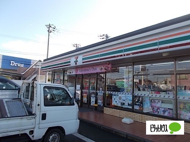 コンビニ　セブンイレブン富士市厚原店（コンビニ）まで766m