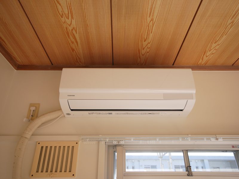 その他設備　エアコン（南側洋室6帖）