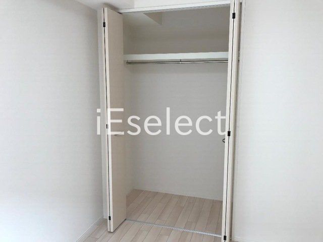 収納　洋服もかけられるクローゼット！