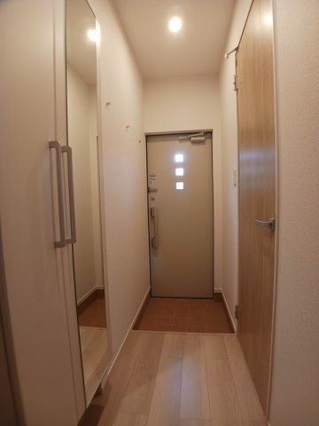 玄関　落ち着いた玄関です