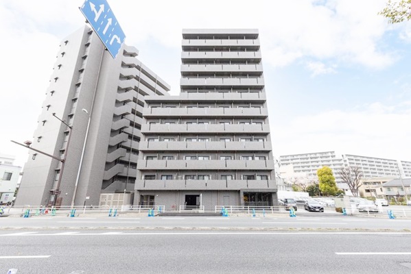建物外観　【女性のお一人暮らしでも安心のセキュリティ♪】