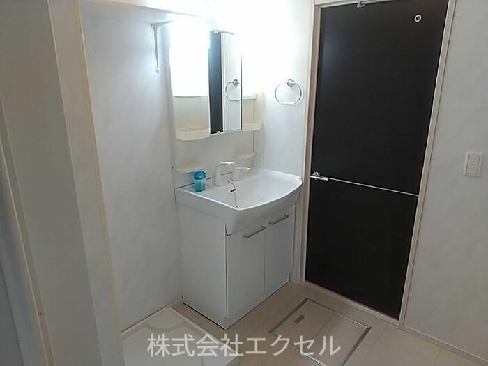 洗面設備　独立洗面台です。