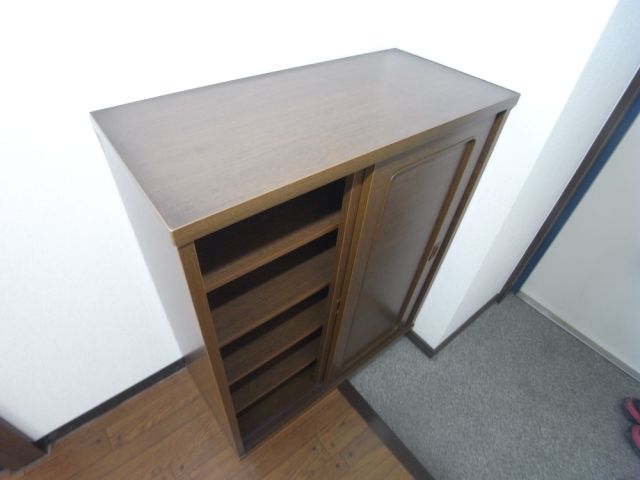 玄関　下駄箱ありますよ☆