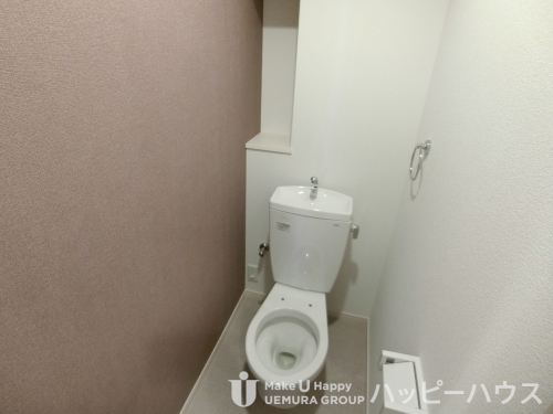 トイレ　同物件の同じ間取りのお写真です。現況優先でお願いします。