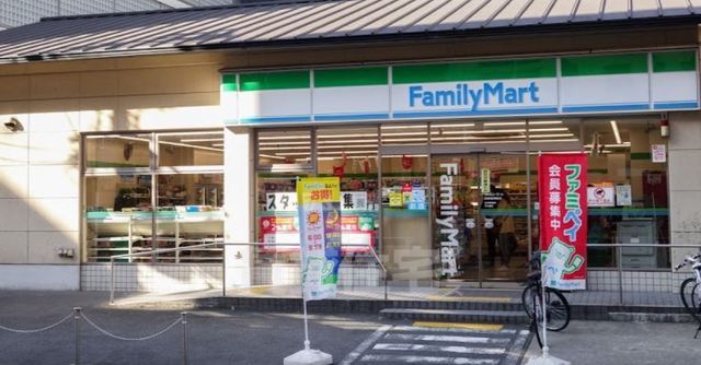 コンビニ　ファミリーマート　四条西洞院（コンビニ）まで346m