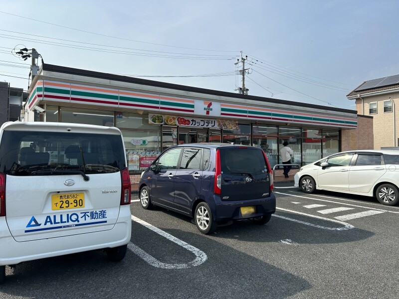 コンビニ　セブンイレブン隼人姫城店（コンビニ）まで596m