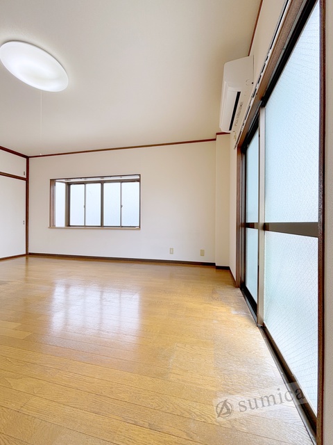 その他部屋・スペース　ホワイトベースで明るい内装♪