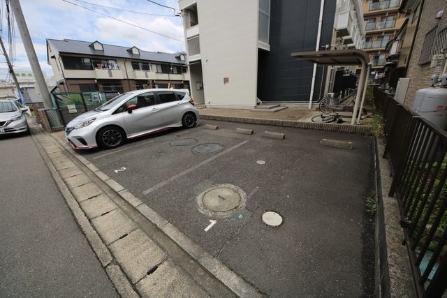 駐車場　★見学希望等はタウンハウジング中央林間店までお気軽に♪★