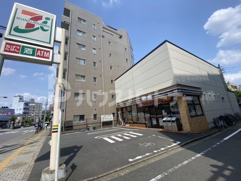コンビニ　セブンイレブン北区田端新町3丁目店（コンビニ）まで70m