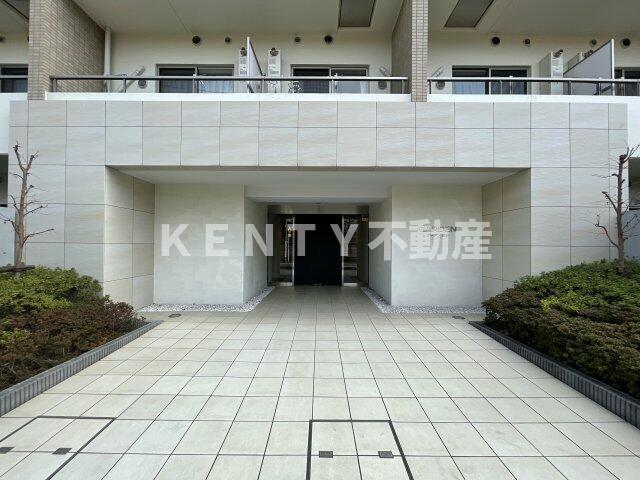 エントランス　清潔なエントランスです