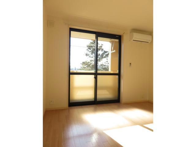 居室・リビング　別部屋参考写真