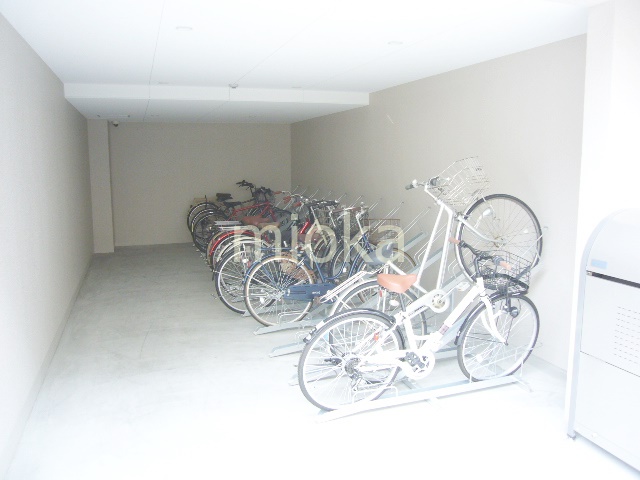 駐車場　駐輪場