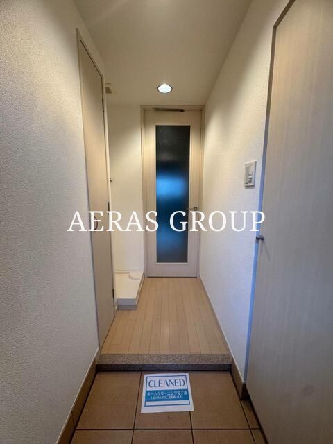 玄関　別部屋同仕様タイプ