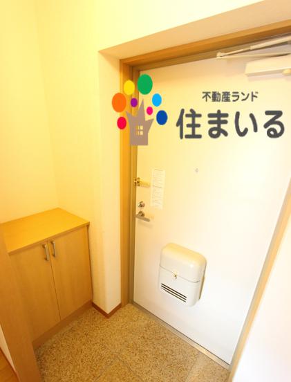 玄関　※写真は同社同型タイプとなります
